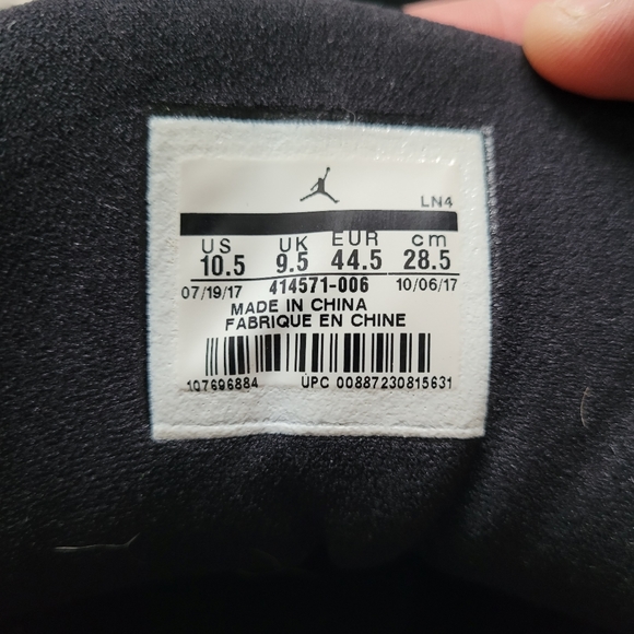 Air Jordan 13 Retro 'Olive' Size 10.5 - Picture 11 of 11